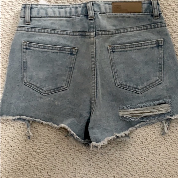 Three Brome high waisted Jean shorts - Picture 2 of 5